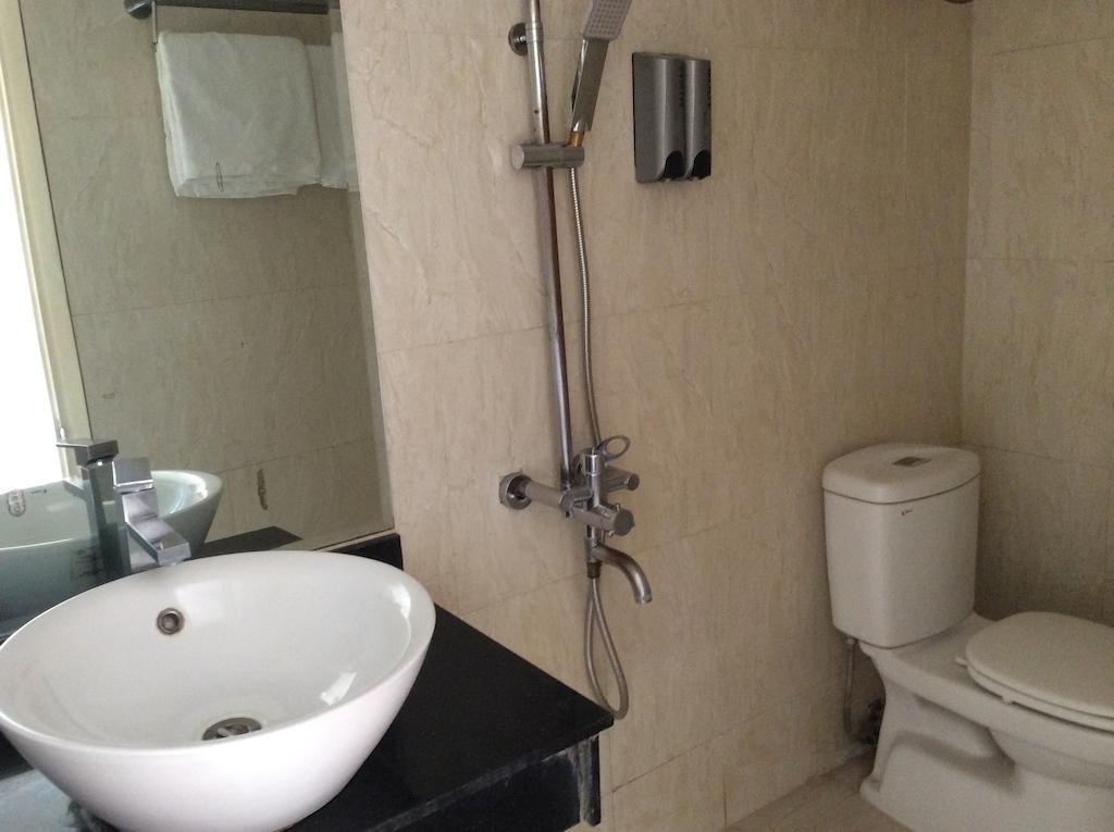 チューリップ ホテル ヴ ゴック パン ハノイ市 部屋 写真